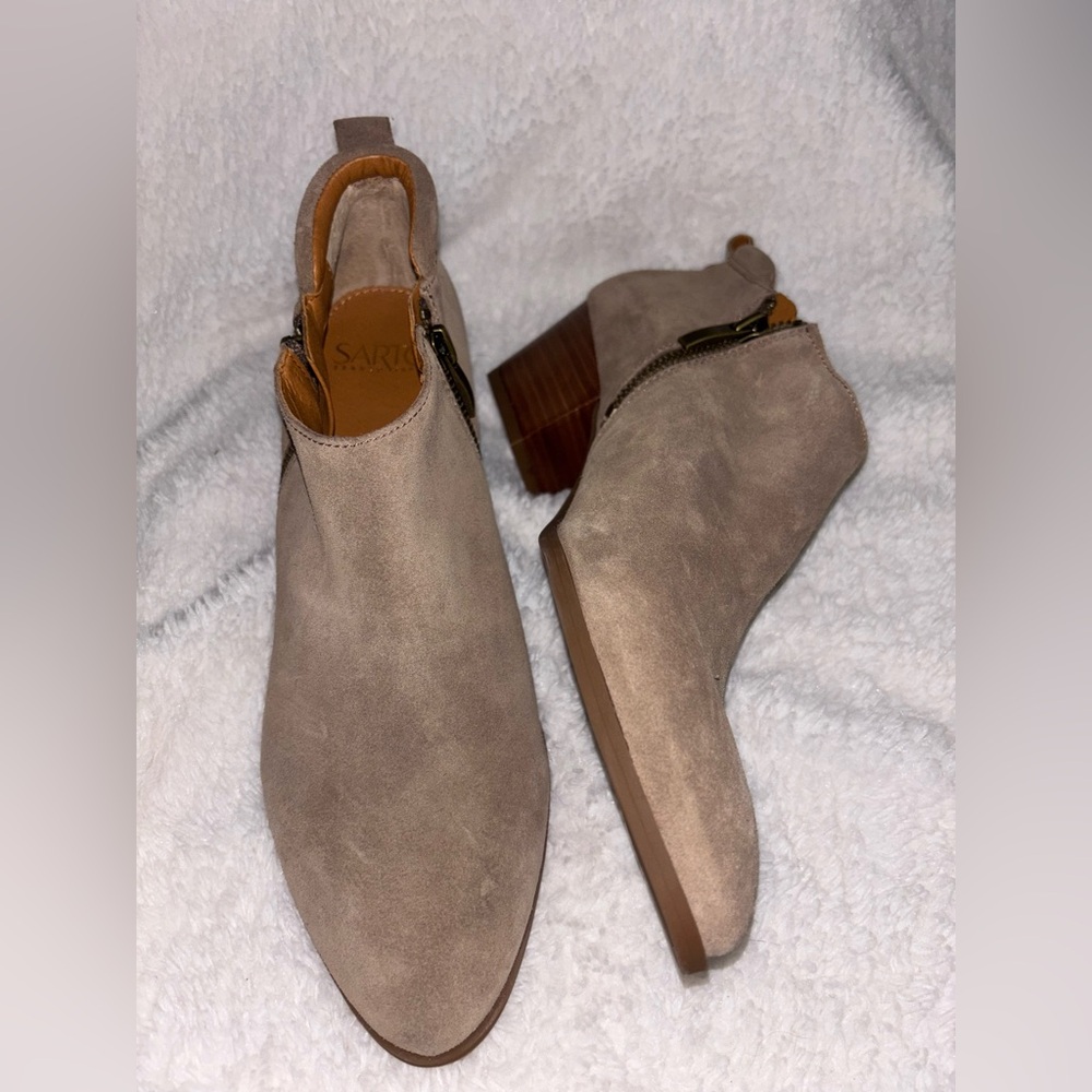 Women's Tan Ankle Boots